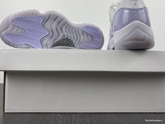 MaikeSneakers Air AH7860-101 Low 11 Pure Jordan WMNS Violet 0813